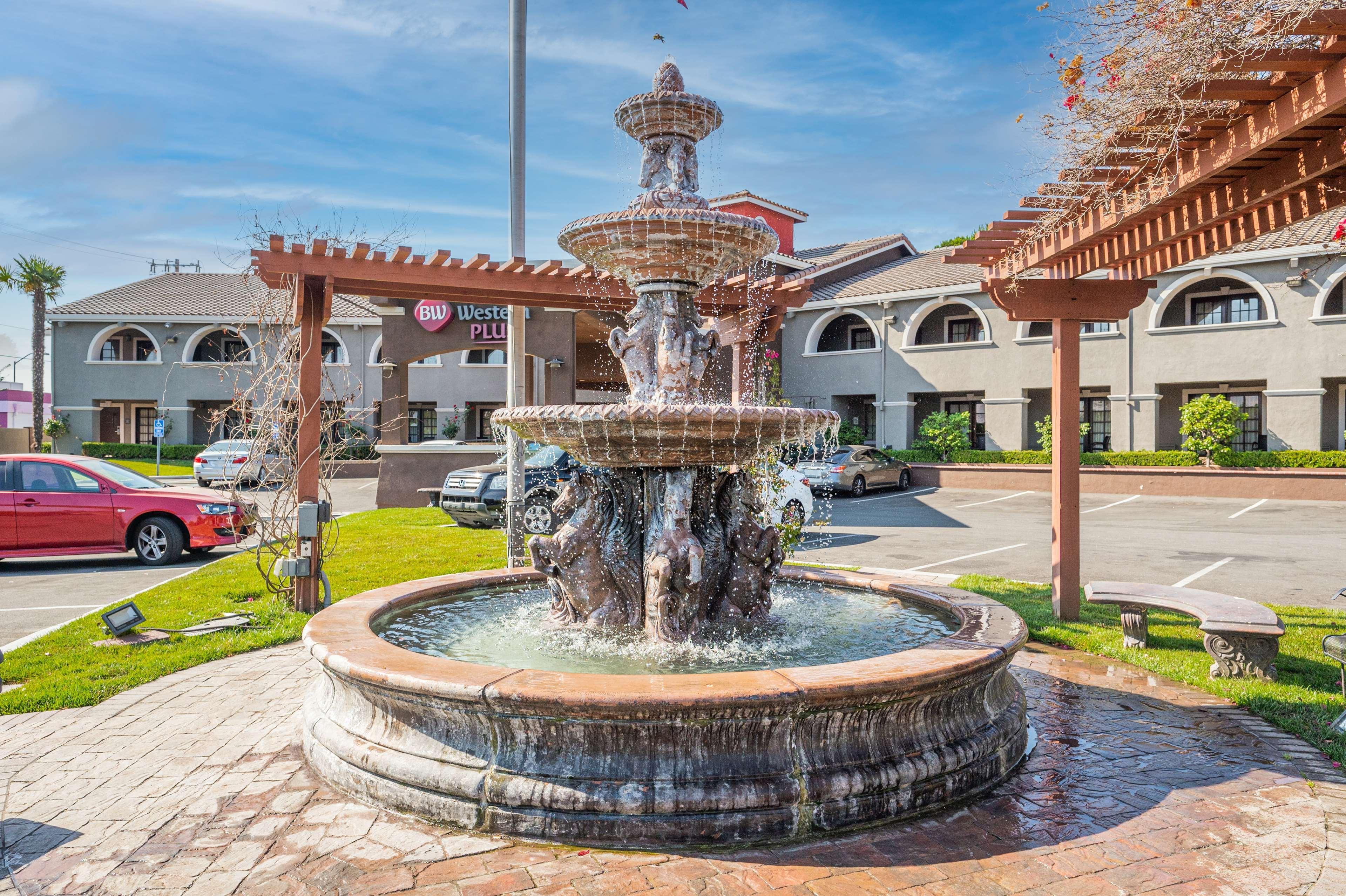 Best Western Plus Brookside Inn Milpitas Eksteriør billede
